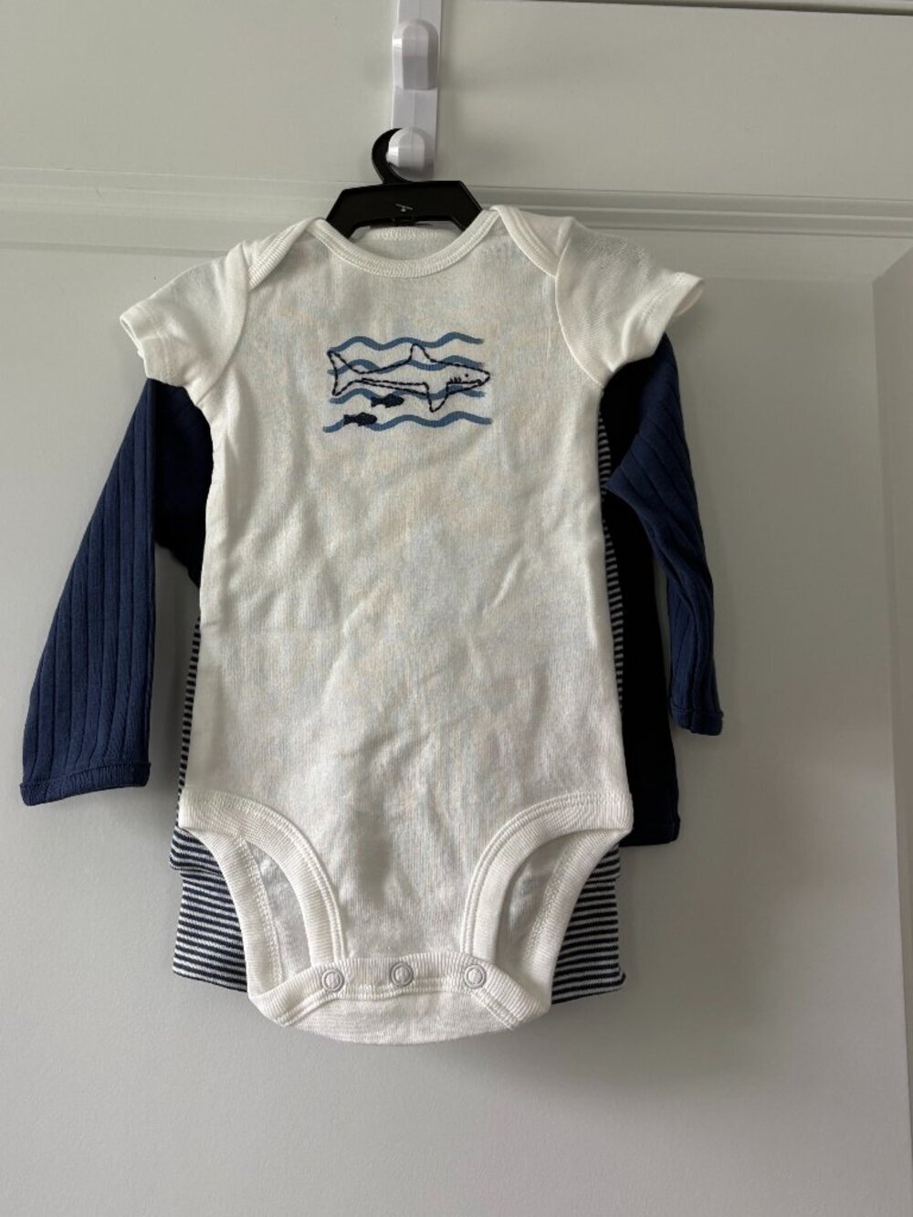 Carter's Child of Mine Baby Boy 3-Piece Cardigan Outfit Set Size 0-3 months - Picture 2 of 7